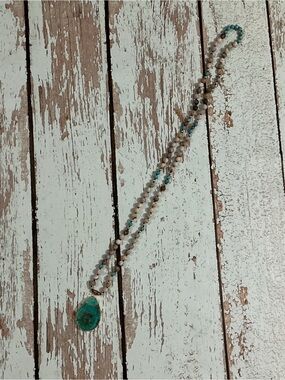 Turquoise Pendant Beaded Necklace